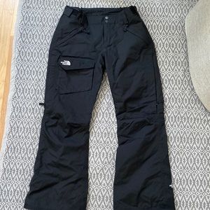 Womens North Face ski pants. Size M.